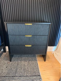3-Drawer Nightstand