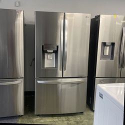 LG French Door Refrigerator UVEX7