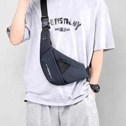Black Sm/md Slim Sling Backpack with Multiple Inner & Outlet Zipper Pockets $20 BRAND NEW LAST ONE 