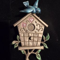 Birdhouse Pin