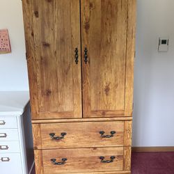 Sauder Furniture 