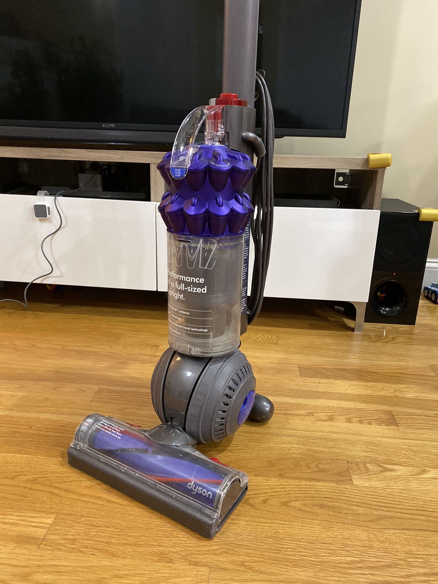 Dyson DC50, 4 extra heads available