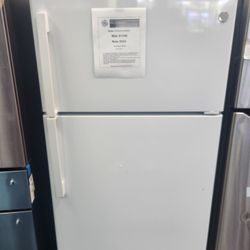 21.9 cu. ft. Top Freezer Refrigerator in White, Garage Ready