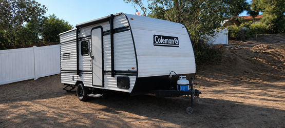 2025 Coleman 17B Travel Trailer – BRAND NEW – $10,995