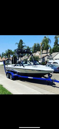 2005 MB Sport B52 Boat