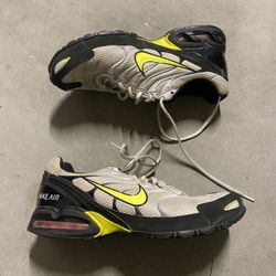 Nike Air Max 2003 trainers in grey and yellow 