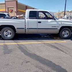 1999 Dodge Ram 5.9 V8 With Boat And Trailer Too!