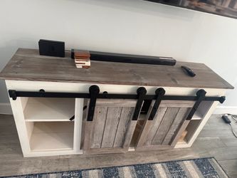 Handmade Rustic Farmhouse Entertainment Center / TV Stand
