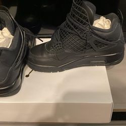 Air Jordan 4 Retro 'Net- Black'