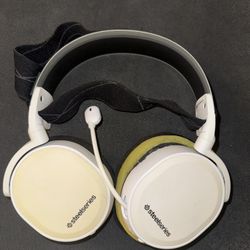 Steel Series Arctic 7 Gaming Headphones