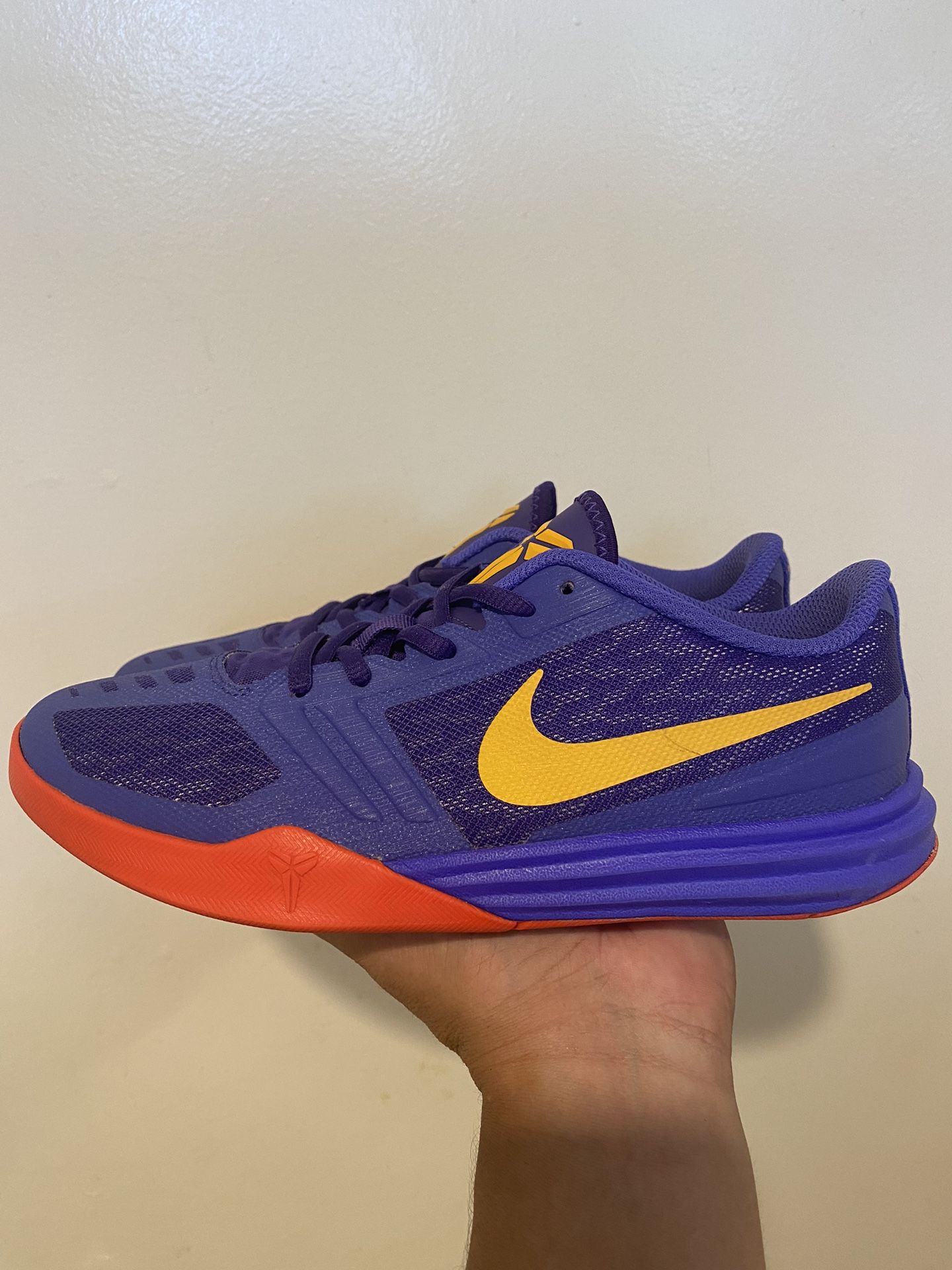 Nike KB (Kobe Bryant) Mentality Purple yellow (705387 500) Youth