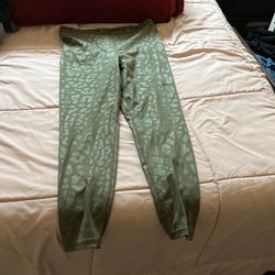 Workout Leggings Size Medium