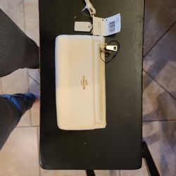 Coach - 52334 Double - Cream Chalk Leather Wristlet