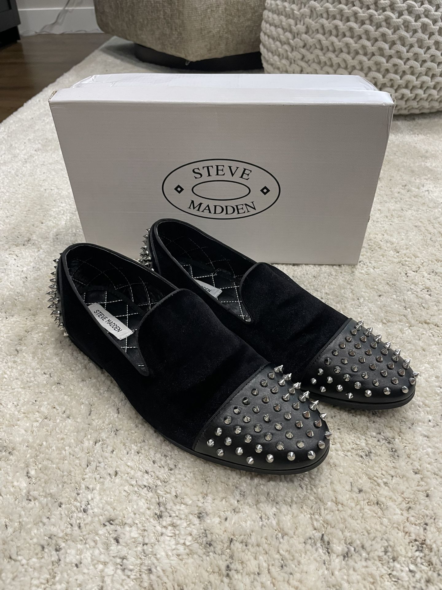 Men’s Steve Madden Black Velvet Spike Studded Loafers / Slippers Shoes