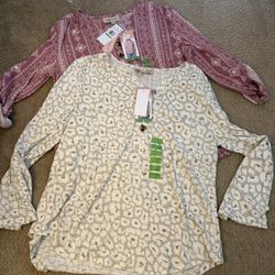 2 Women’s Size Large Blouses Shirts New 