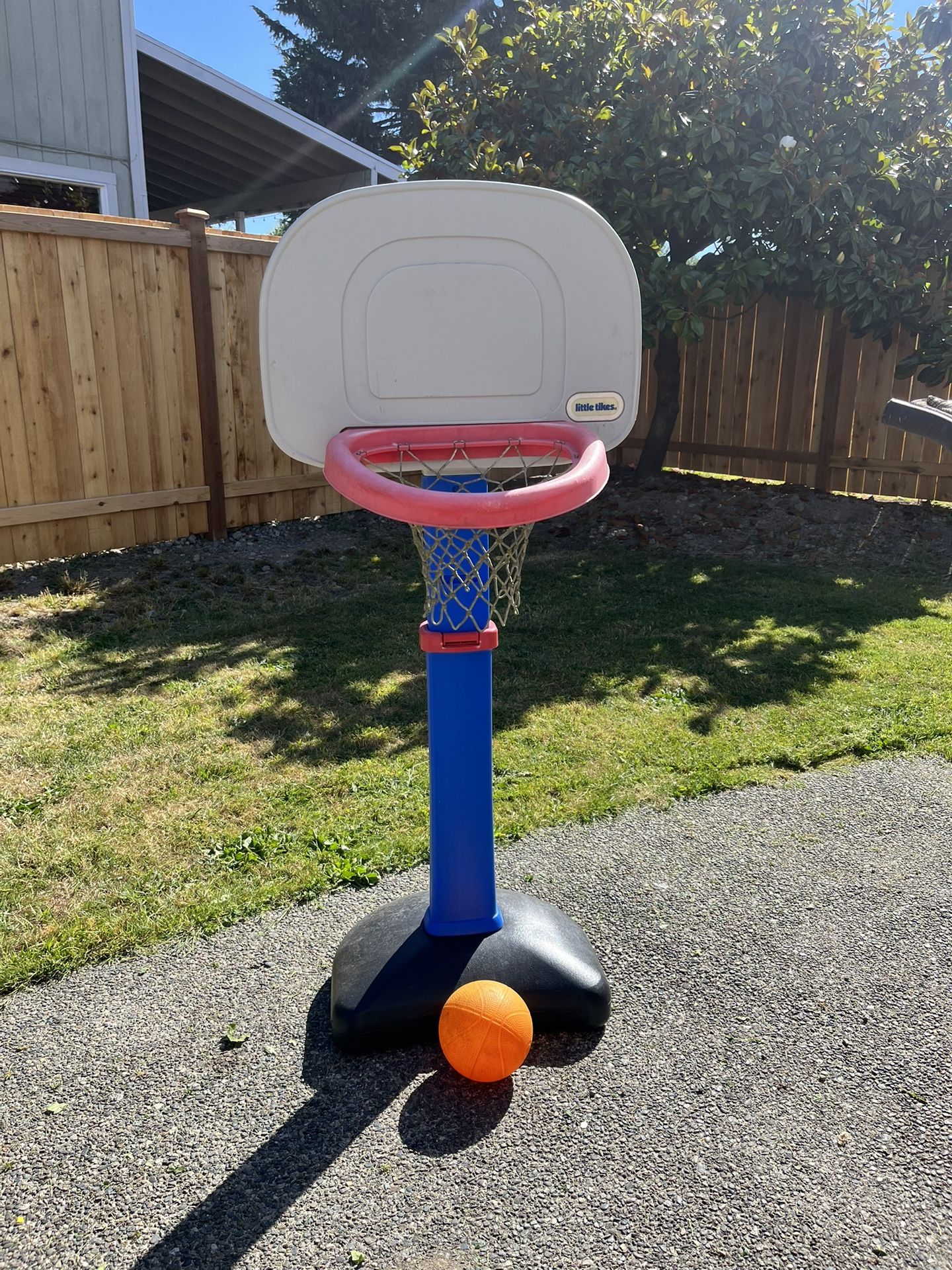 Kids Basketball Hoop