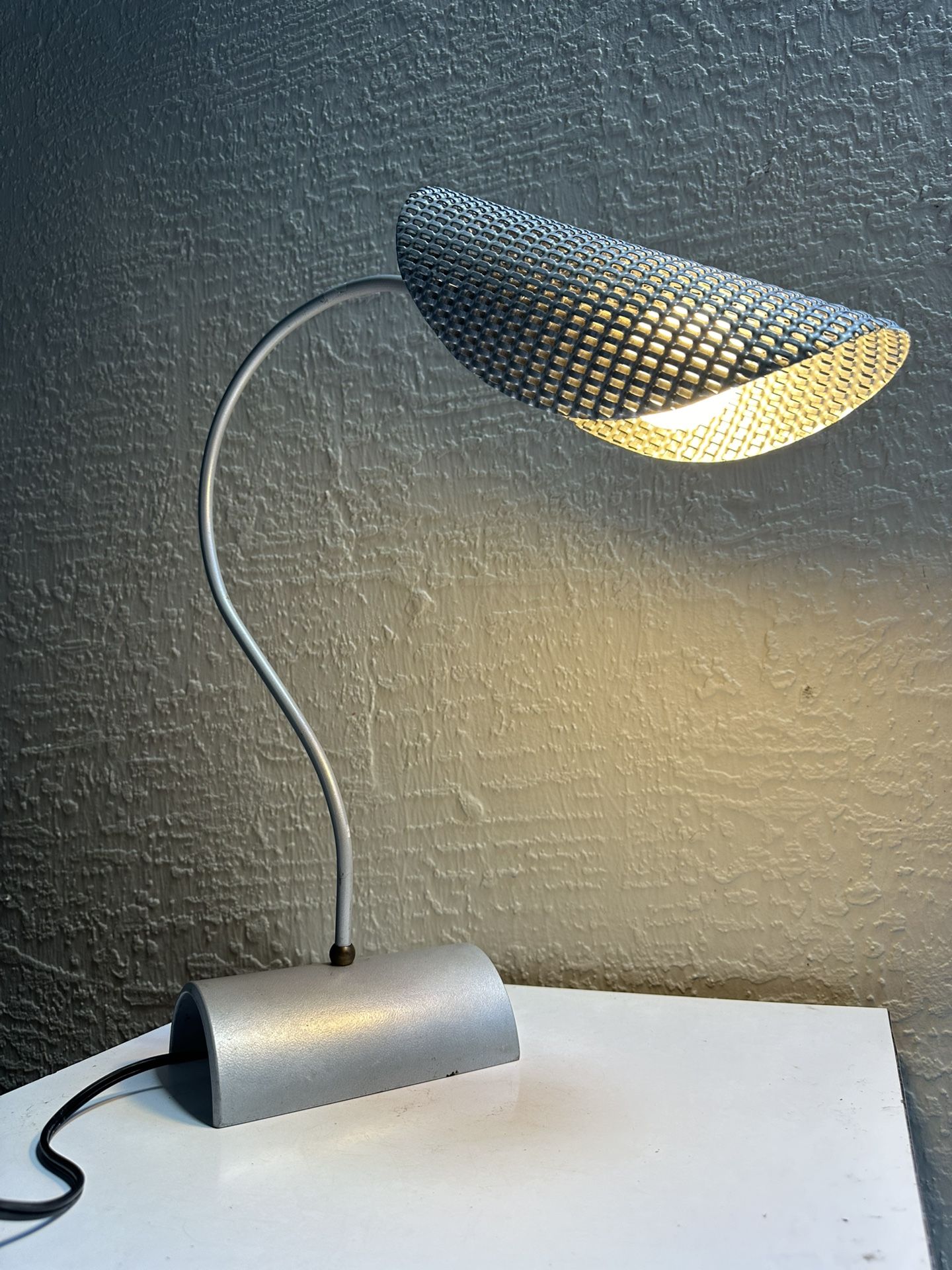 Vintage mcm postmodern pierced steel iron desk table lamp