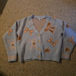 Woman's Bow Sweater