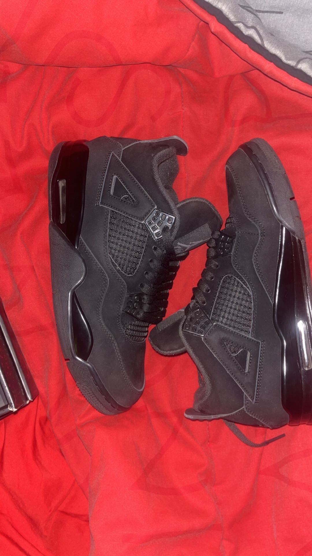 Jordan 4 Blackcats
