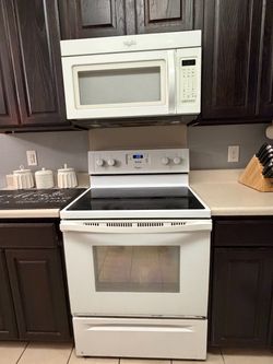 White Whirlpool Kitchen Appliance Set – Electric Stove, Over-the-Range Microwave & Dishwasher