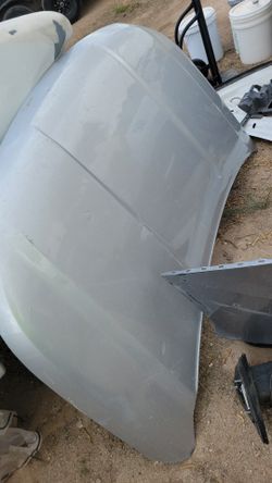 2018 Ford Exprorer Hood
