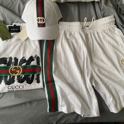 Gucci Shorts Hat And Shirt Set XL
