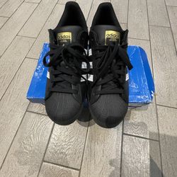 Adidas Superstar Size 9.5 Men’s 