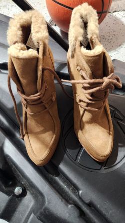 Ugh Booties So Cute! Size 7 1/2