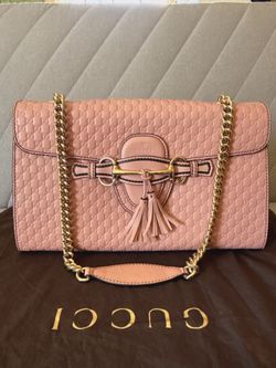 GUCCI Emily Chain Flap Bag Medium – Pink Microguccissima Leather – Authentic 