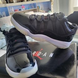 Jordan 11- "32/10"