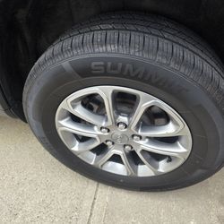 18" Jeep Grand Cherokee Wheels and Tires 5x127/ 5x5