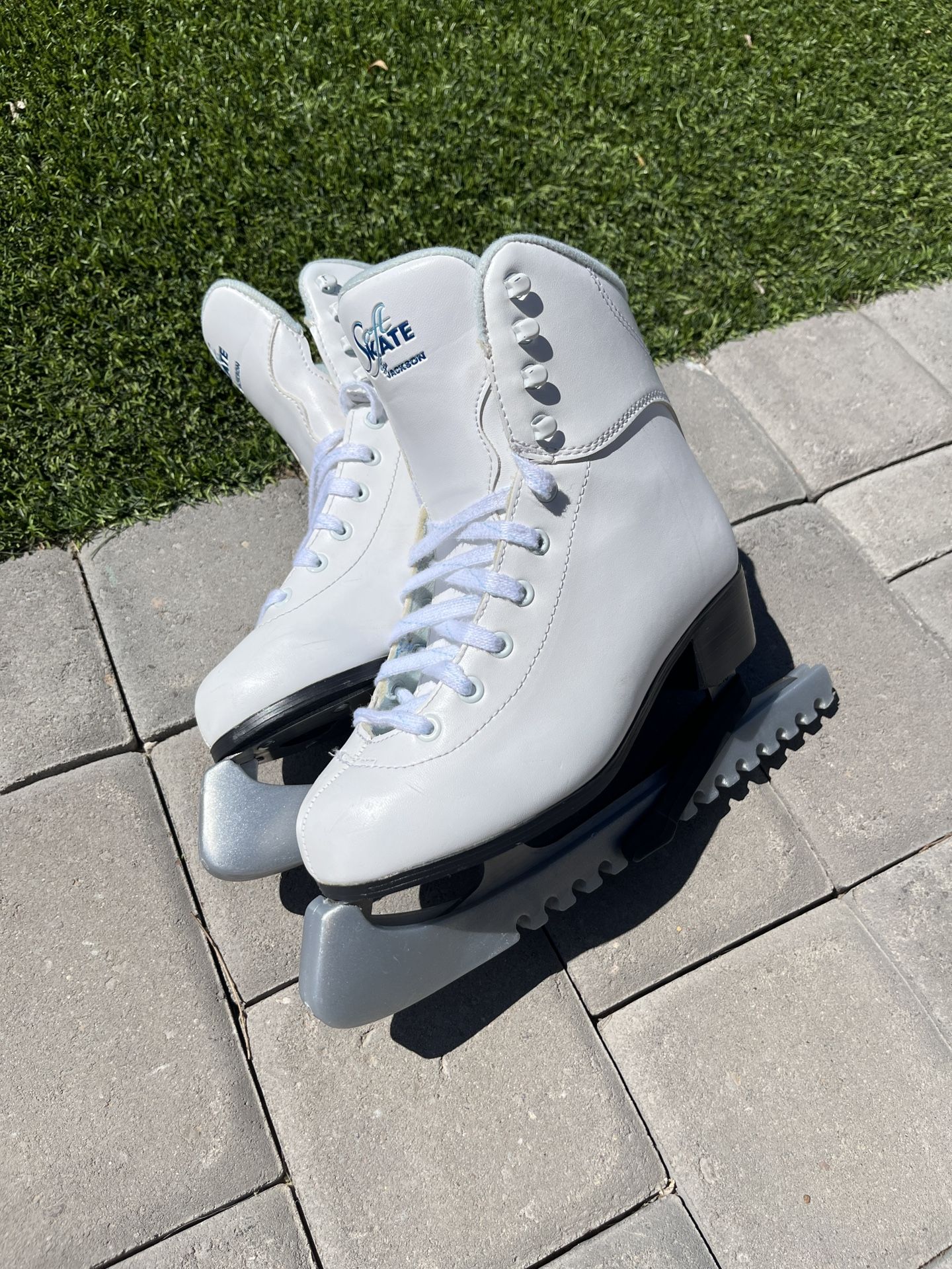 Jackson SoftSkate Figure Skates
