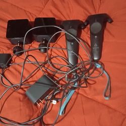 Vive 1.0 Base Stations And Steam VR Controllers