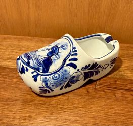 Delfts Delft Blauw Porcelain Shoe Ashtray #689 Hand Painted Windmill & Floral