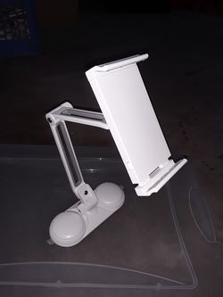 Smartphone and tablet mount