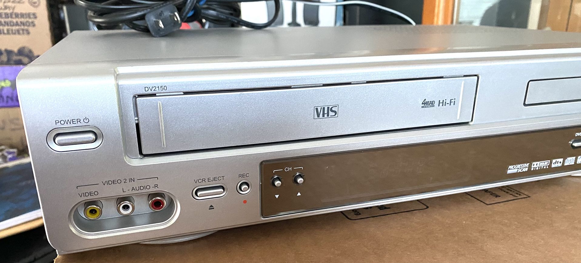 GO VIDEO DV-2150 DVD/CD PLAYER & VHS HIFI-VIDEO RECORDER/PLAYER