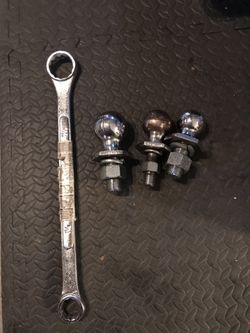 Ball hitch with wrench