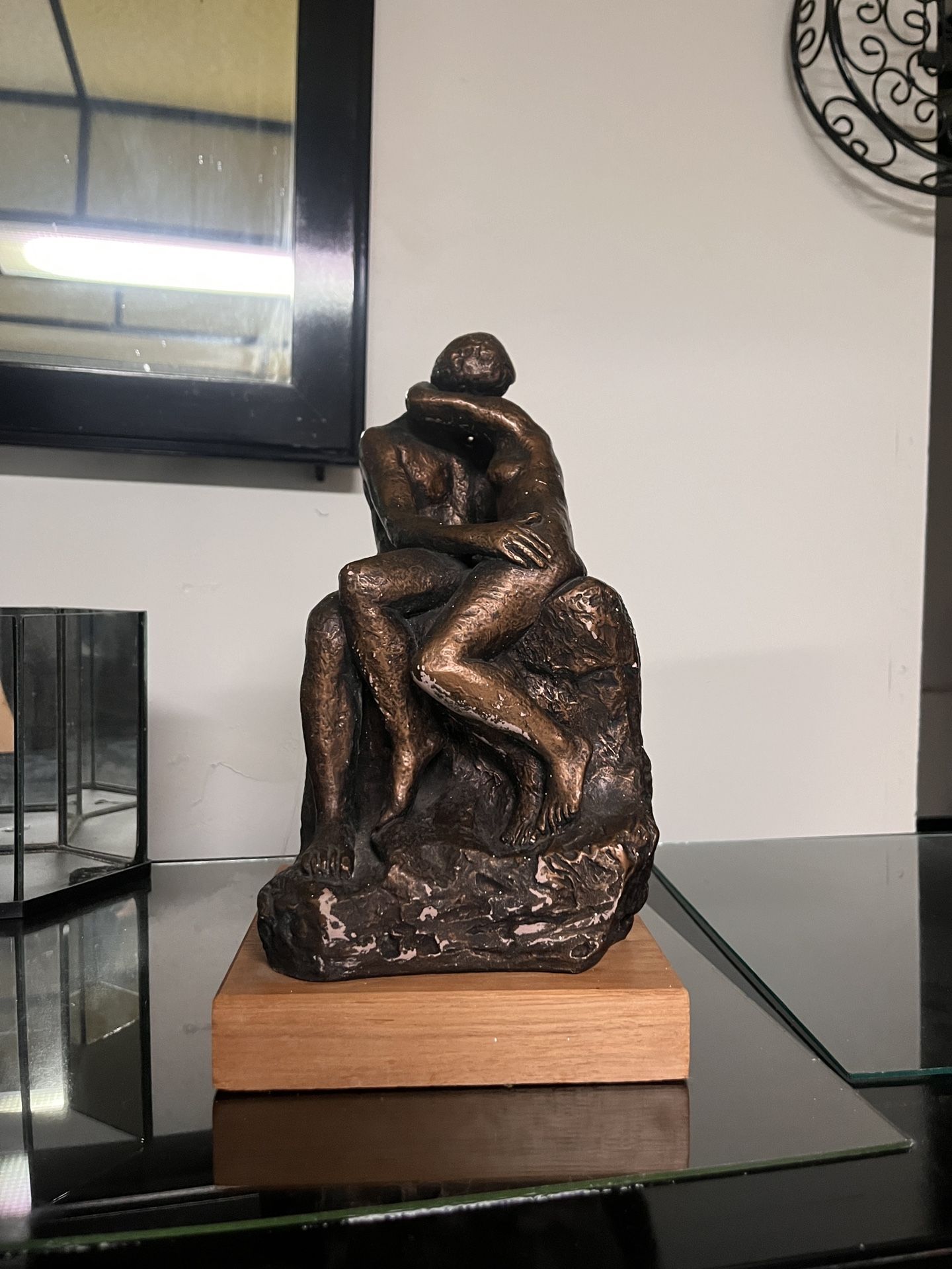 The Kiss Bronze Statue