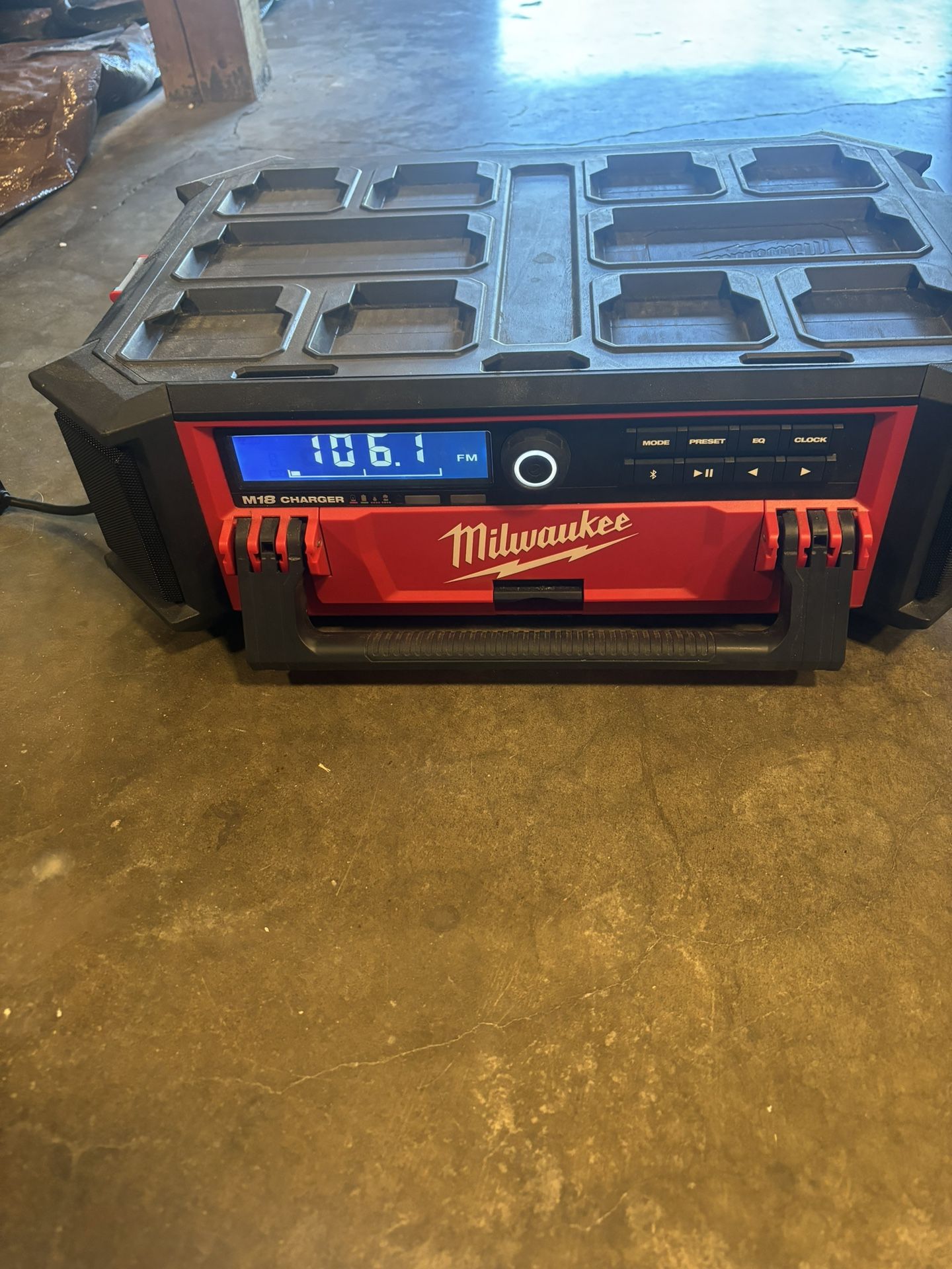 Milwaukee Pack Out Radio
