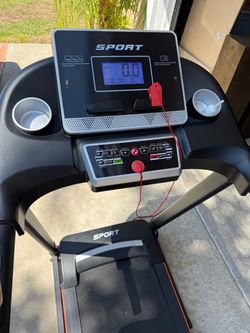 Treadmill - multi speed, incline, foldable
