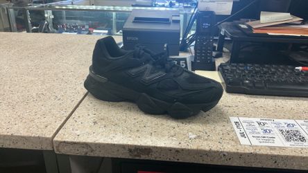 NEW BALANCE 9060 TRIPLE BLACK GS