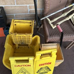 Rubbermaid Mop Bucket And Signs