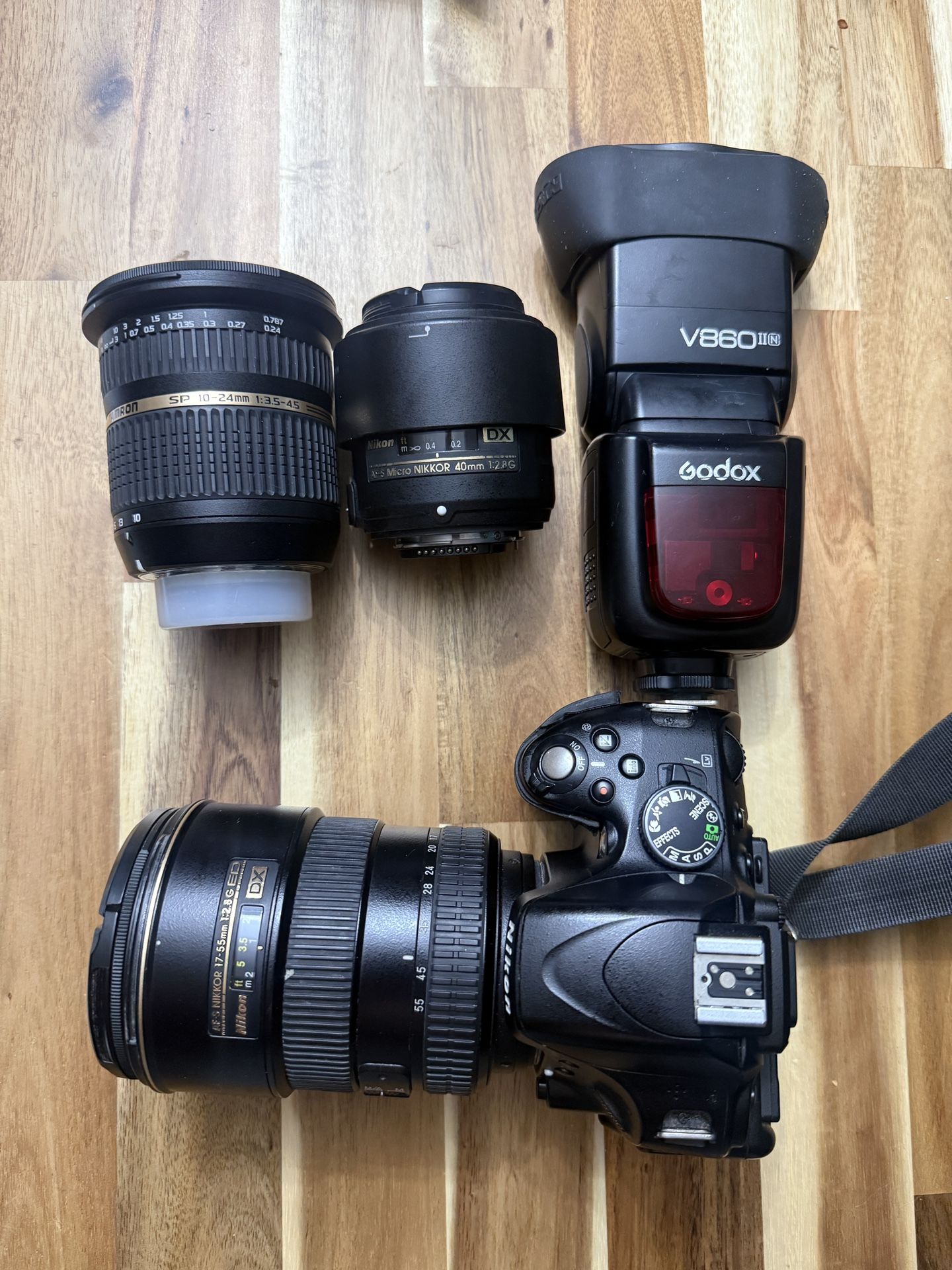 Nikon D5100 starter kit