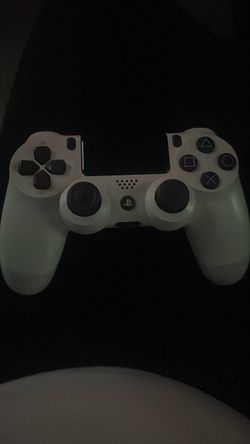 Glacier White Wireless DualShock 4 Controller for PlayStation 4