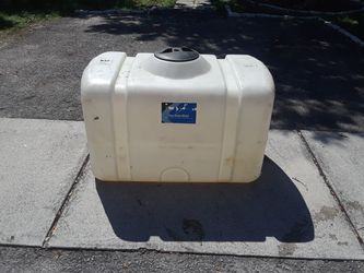 Tanque de agua 100 galones for Sale in Miami, FL - OfferUp
