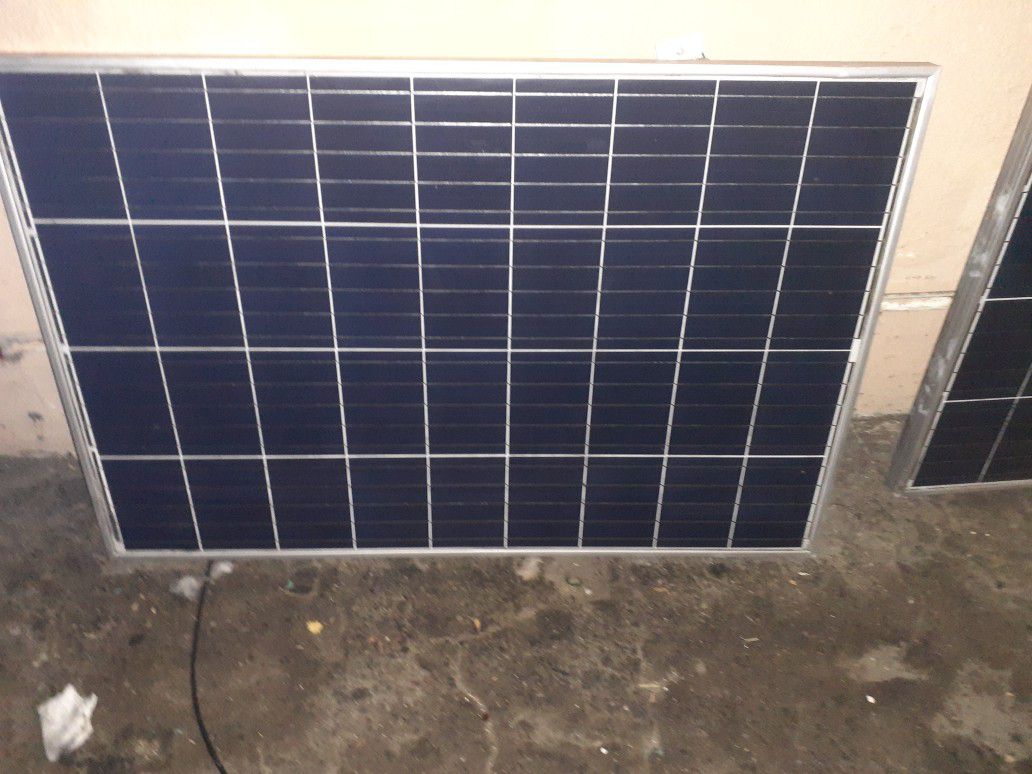 2 100w solar panels by Eco-Worthy