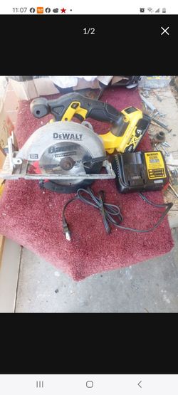 Dewalt circular saw perfect condicion 115.00