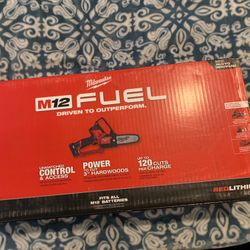 M12 Fuel  Hatch 6 In  Pruning Saw Kit 