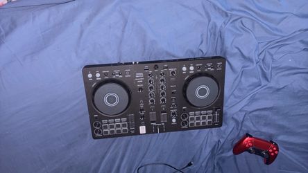 Pioneer DJ DDJ-FLX4 DJ Controller