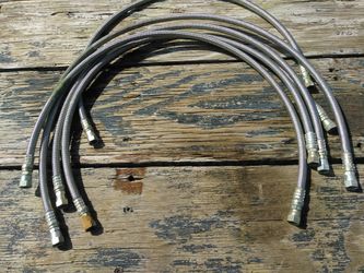Hydraulic pump lines